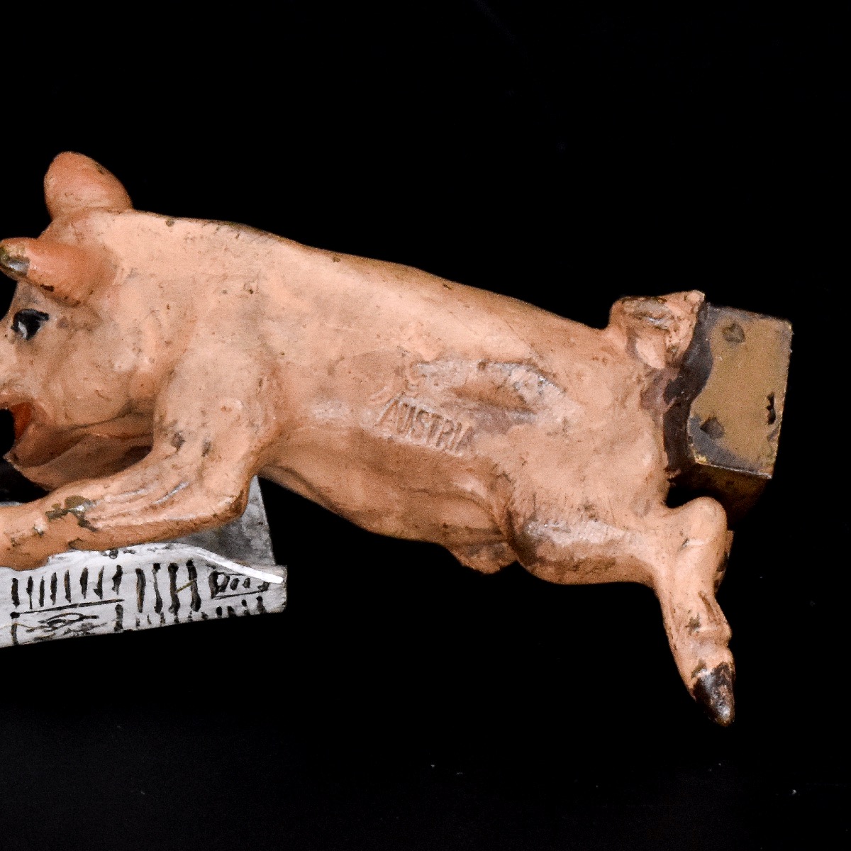 Cochon lisant le journal, Bronze de Vienne, début du XXe siècle-photo-2