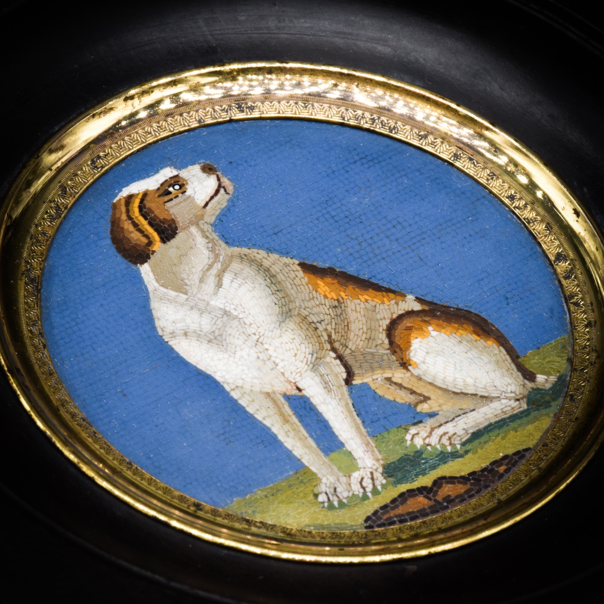 Micromosaïque représentant un chien assis – Fin XVIIIe siècle-photo-2
