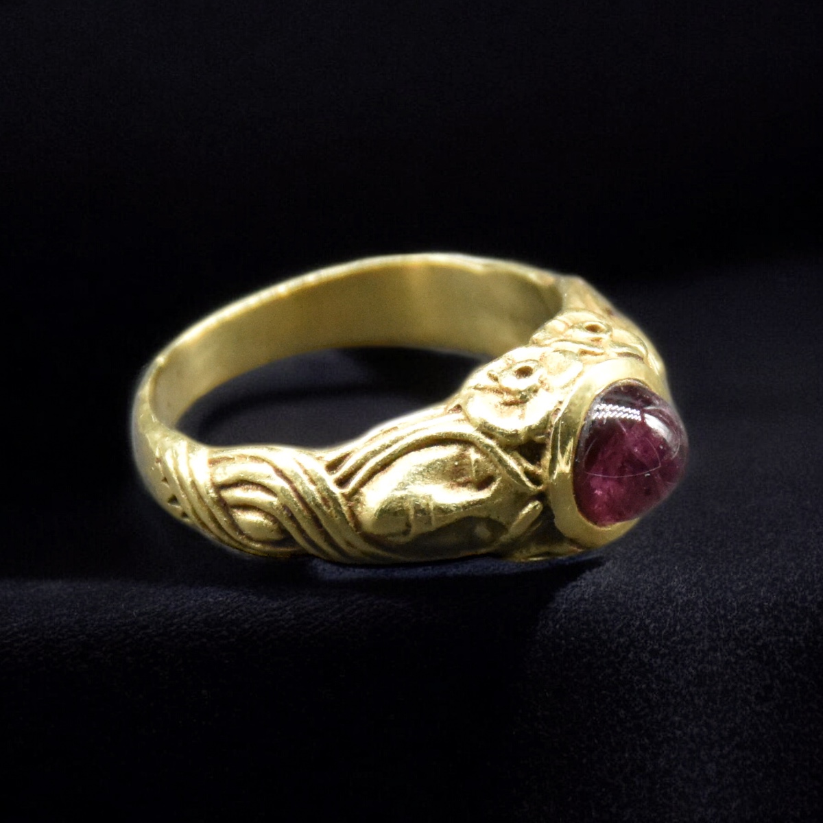 Art Nouveau Ring – Female Faces-photo-4