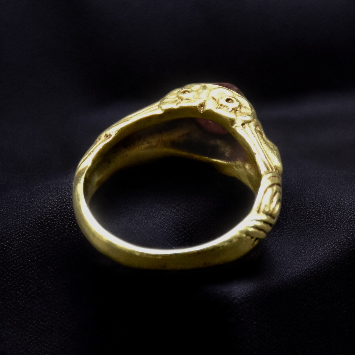 Art Nouveau Ring – Female Faces-photo-1