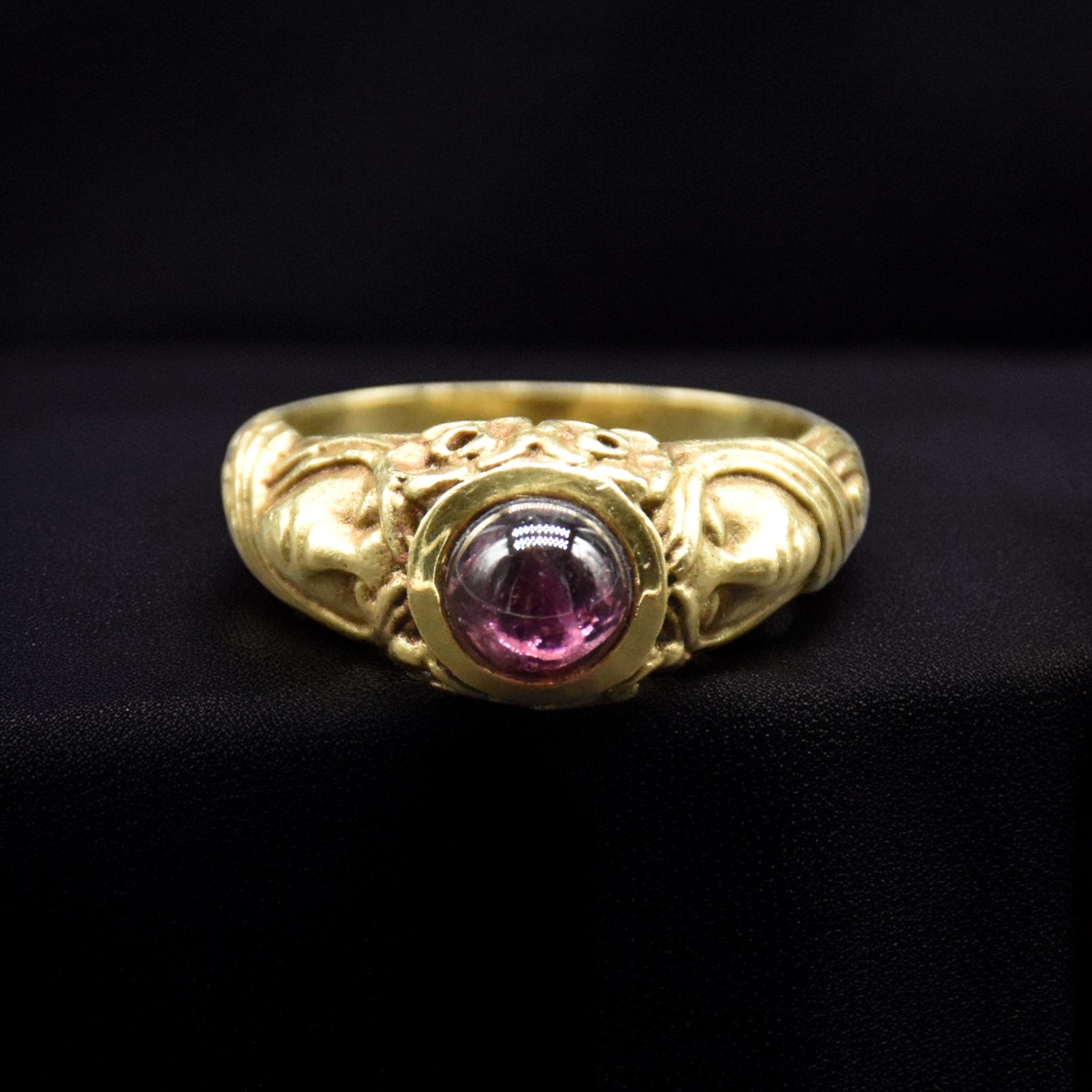 Art Nouveau Ring – Female Faces