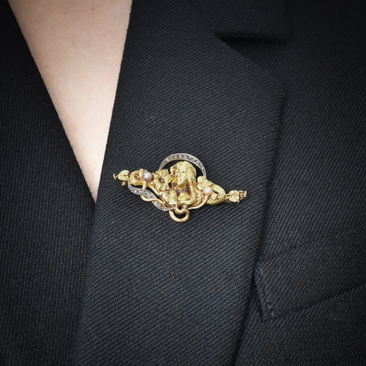 Broche Art Nouveau à visage de femme - Travail français-photo-2