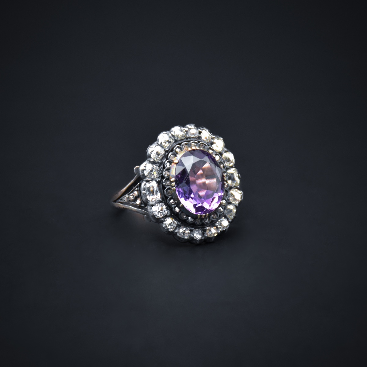 Bague améthyste et diamants - Travail fin du XIXe siècle-photo-3