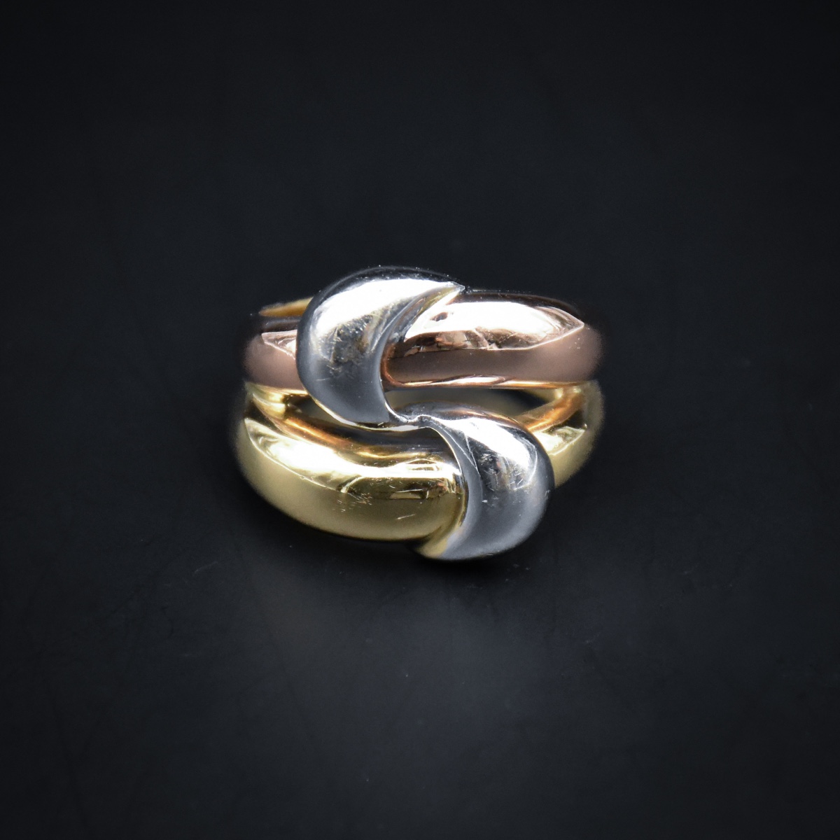 Bague trois ors entrelacés - Travail français contemporain