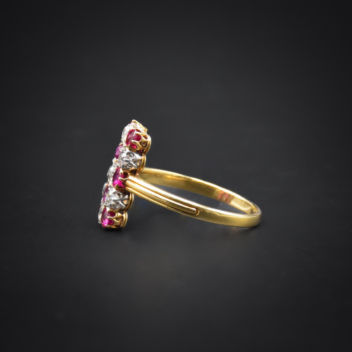 Bague rubis et diamants - Travail français vers 1900-photo-3