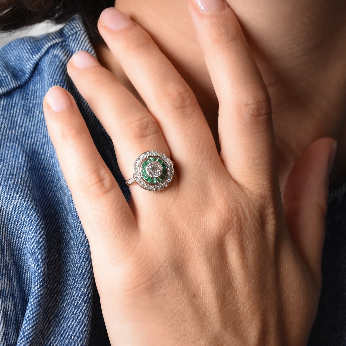 Platinum Ring With Diamonds And Calibrated Emeralds - Art Deco, Circa 1930-photo-2