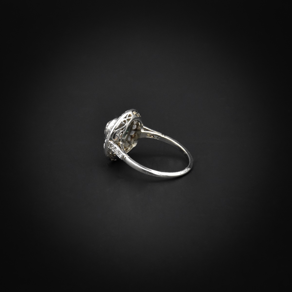 Platinum Ring With Diamonds And Calibrated Emeralds - Art Deco, Circa 1930-photo-2