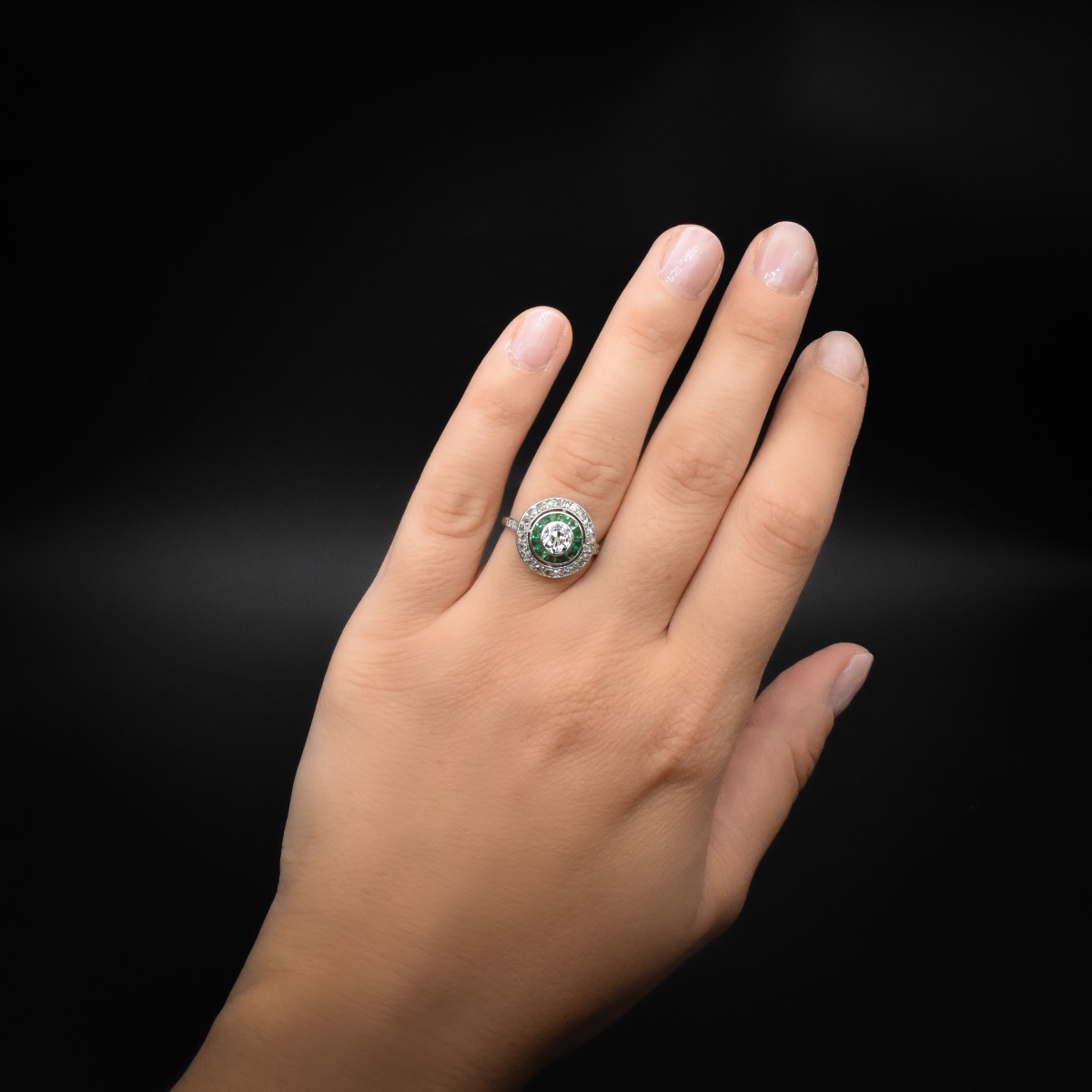 Platinum Ring With Diamonds And Calibrated Emeralds - Art Deco, Circa 1930-photo-4