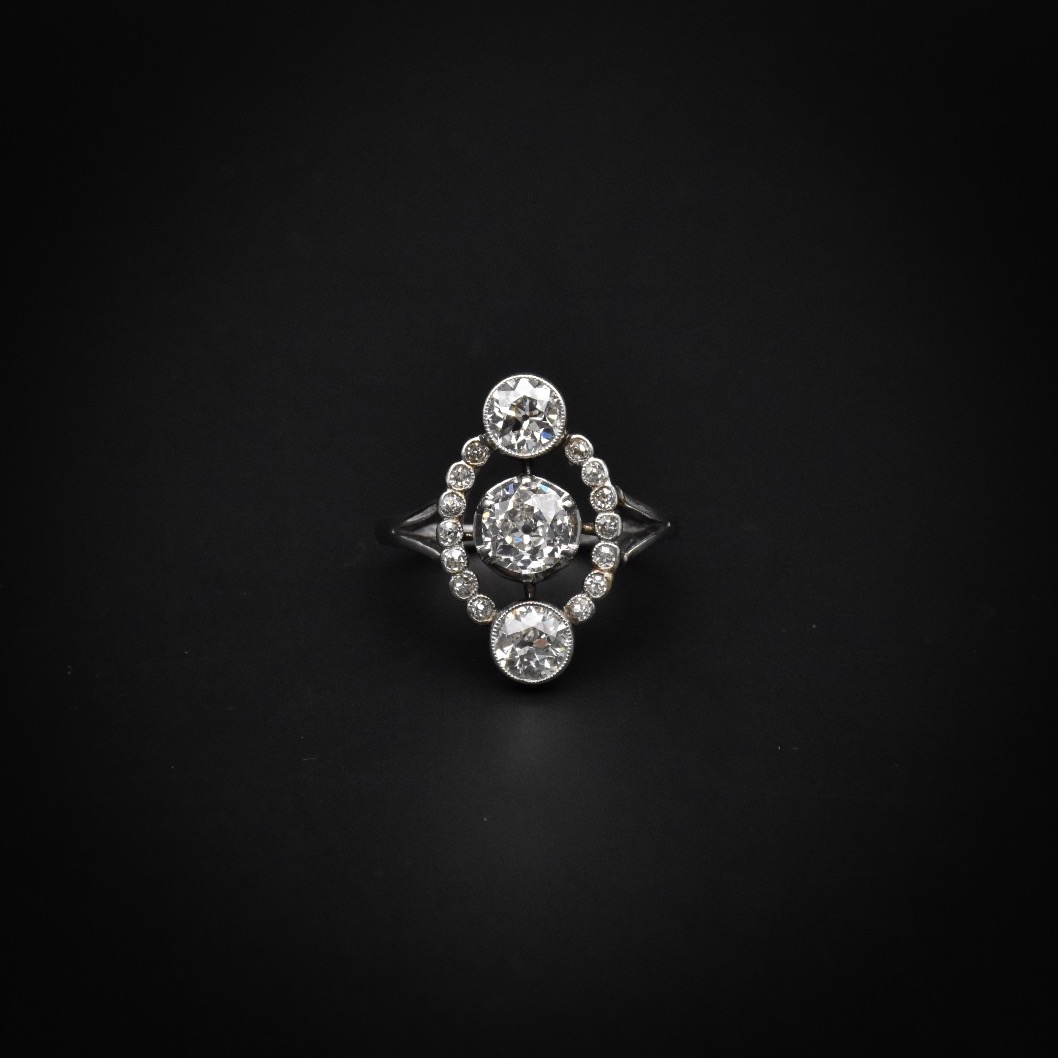 Platinum And Diamond Ring - Circa 1910