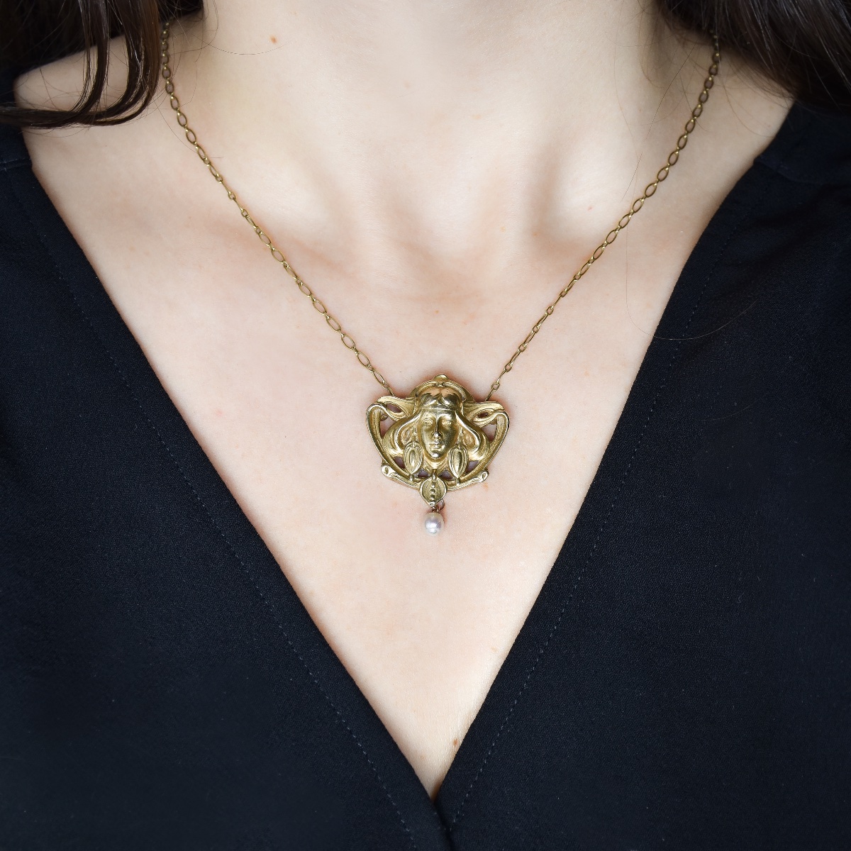 Art Nouveau Pendant Featuring A Female Figure - Lucien Janvier, Circa 1900-photo-2