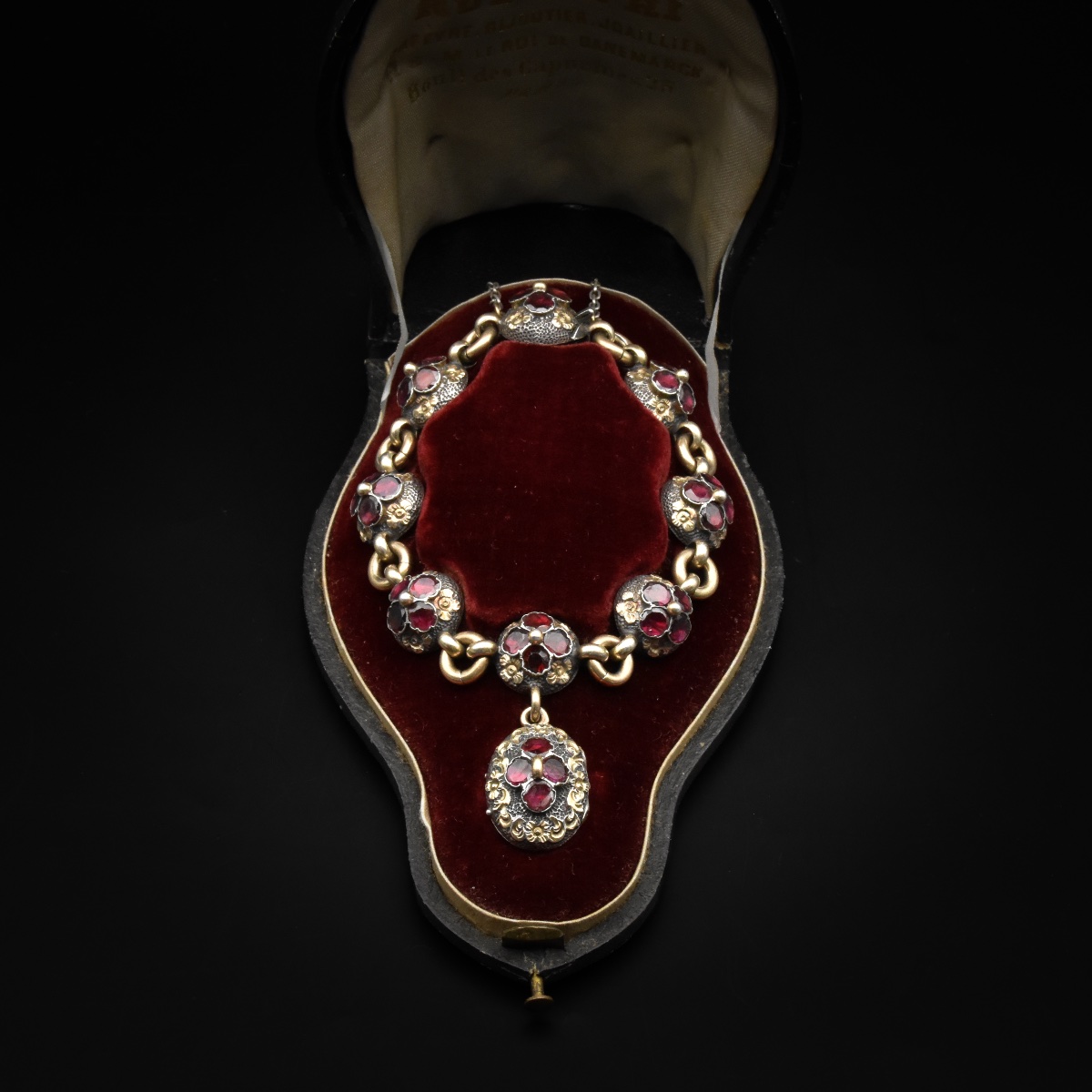 Blackened Silver, Vermeil, And Garnet Bracelet - Frédéric-jules Rudolphi, Mid-19th Century