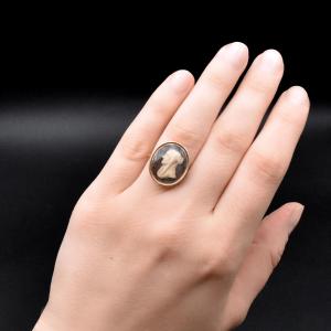 Cameo-style Souvenir Ring, Countess Of Portland - English Workmanship