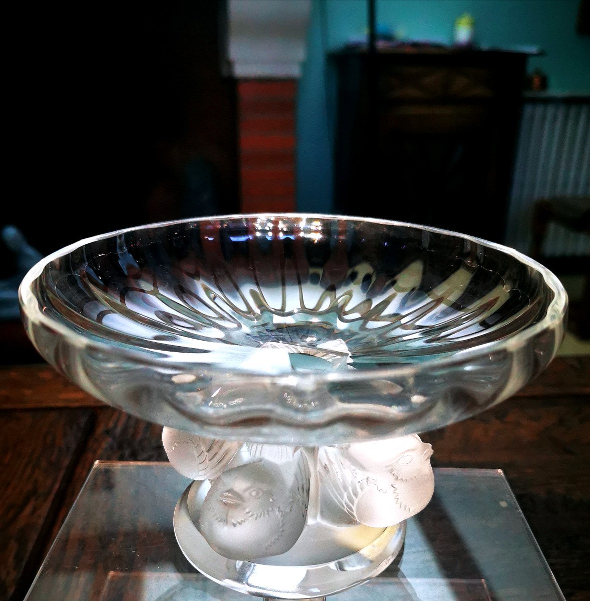 Lalique House. “nogent” Cup In Translucent Ribbed Crystal, Base With Satin-finished Sparrows.-photo-4