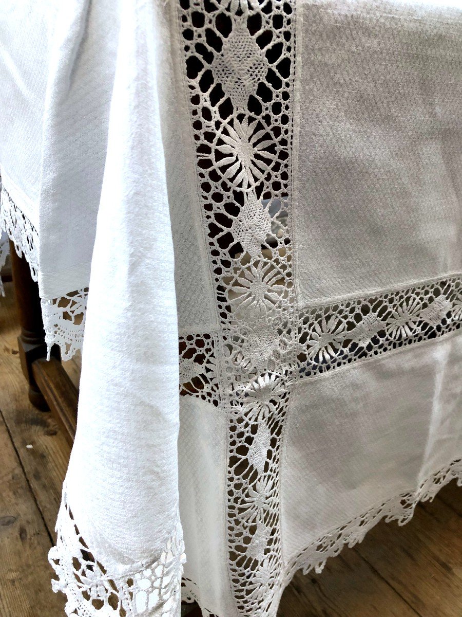 19th Century Embroidered Tablecloth-photo-2