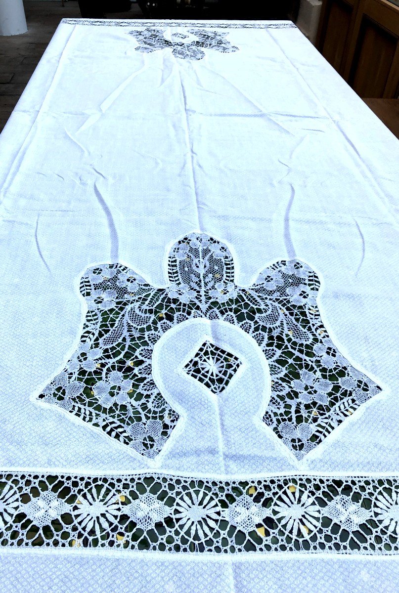 19th Century Embroidered Tablecloth-photo-3