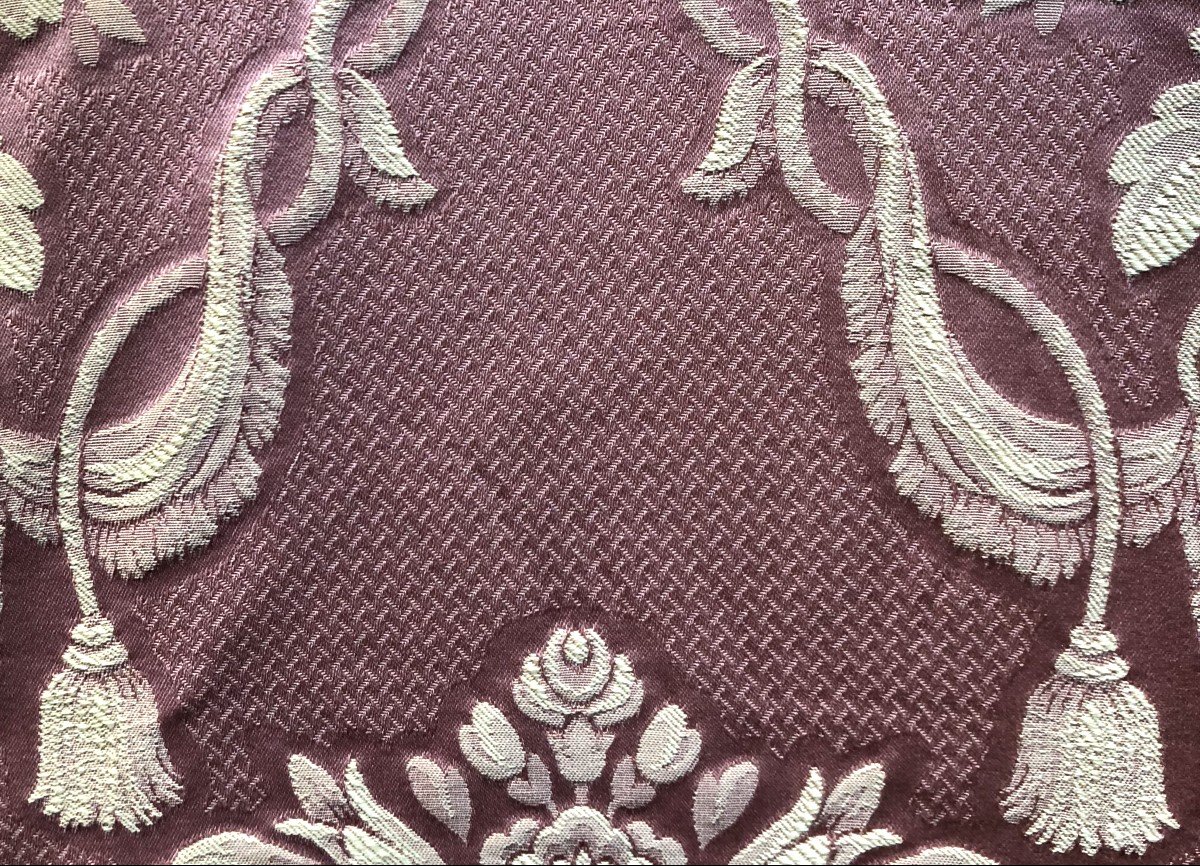 Belle Et Genereuse Piece De Tissu En Damasse De Soie -photo-2