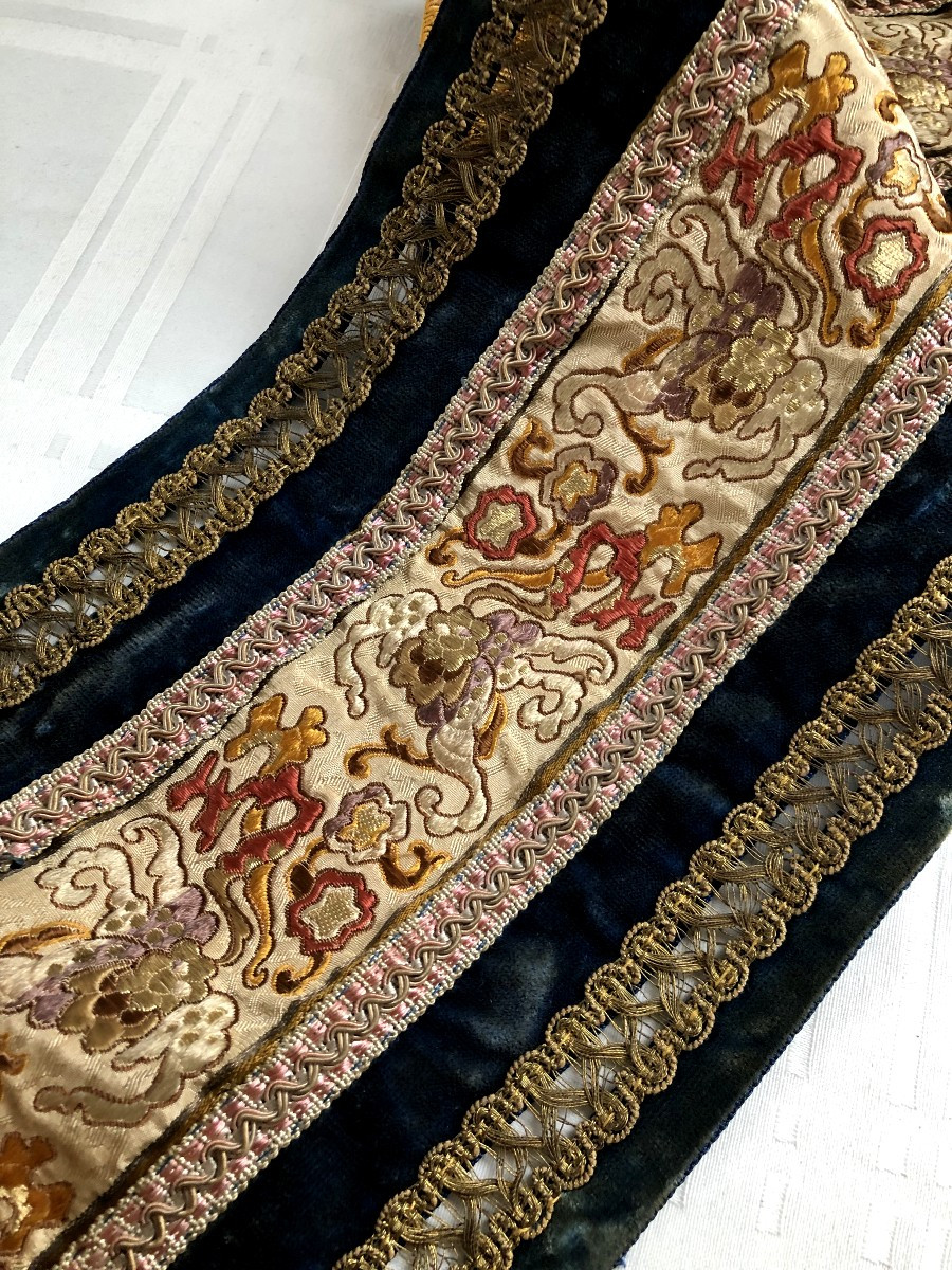 TISSU ANCIEN METRAGE  RUBAN GALON ELABORE  XIXème SIECLE 
