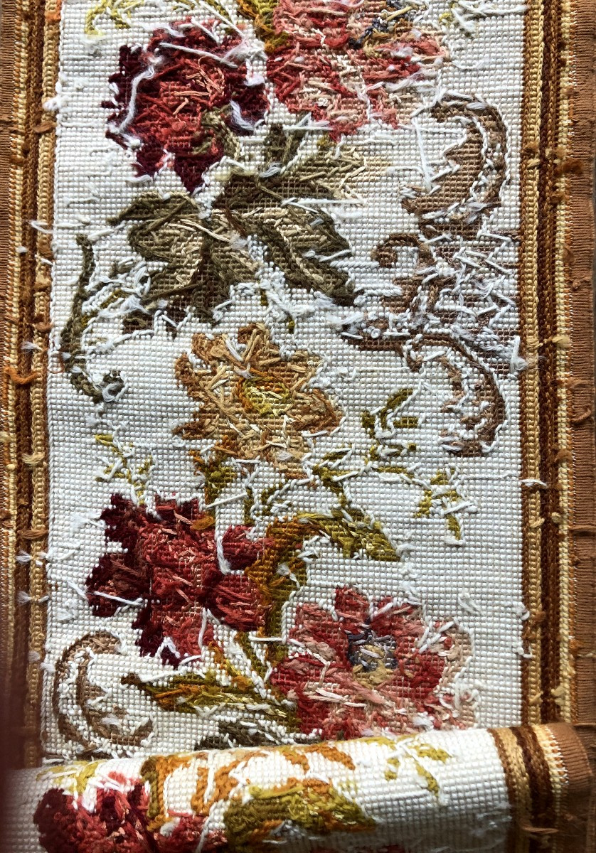 Vintage Fabric Handboard Hand Embroidered Flowers -photo-4