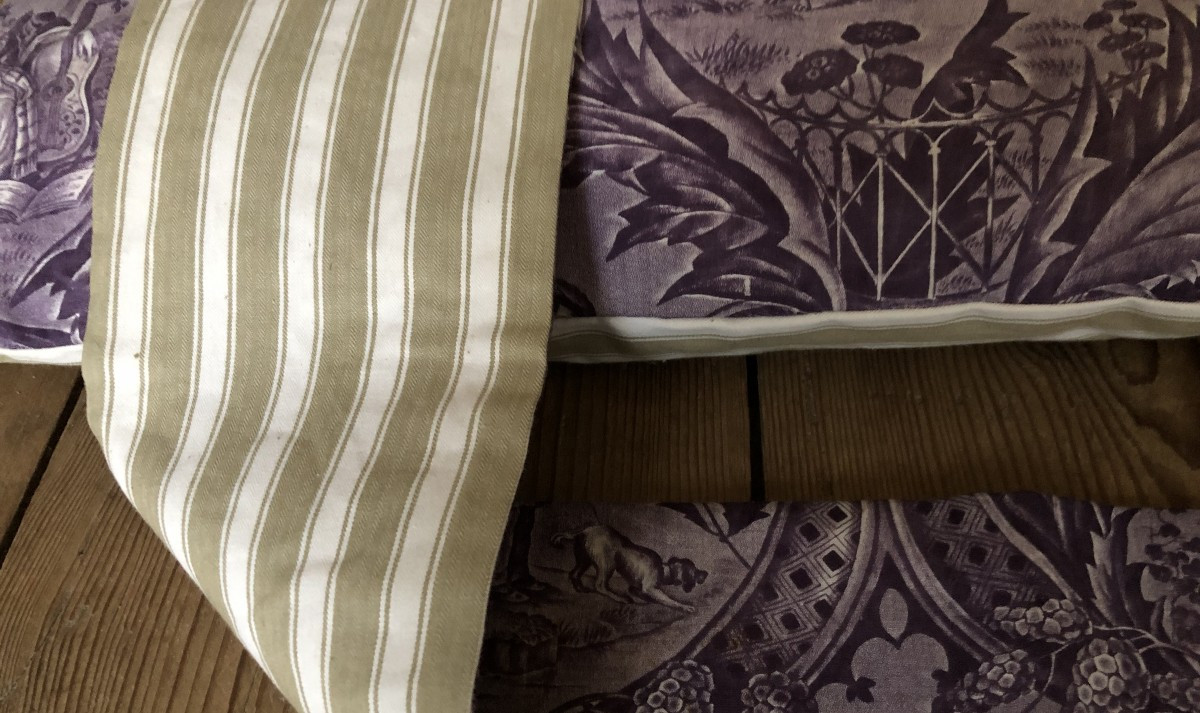 Antique Fabric Piano Set: Cushion And Keyboard Cover, Printed Early 19th Century. Music-photo-1