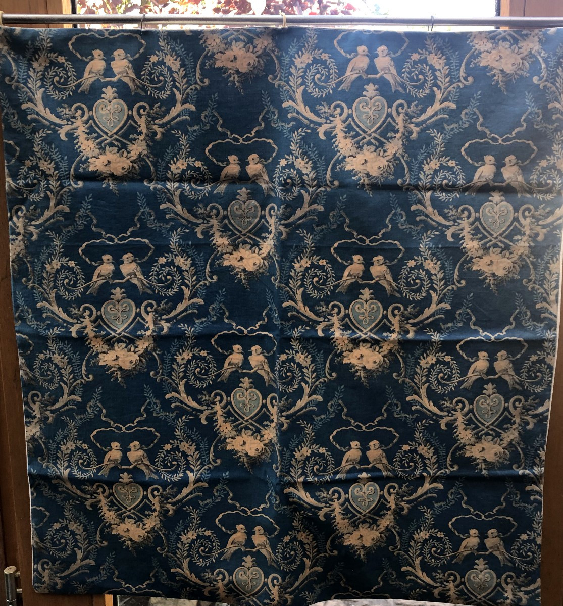 TISSU ANCIEN IMPRIME ENSEMBLE INDIGO RETOUR DU PRIMPTEMPS OISEAUX COEURS COUSSINS RIDEAUX-photo-5