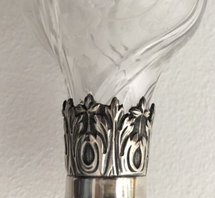 Perfume, Salt, Or Pamoison Bottle—solid Silver Crystal With Fleur-de-lis Design-photo-2