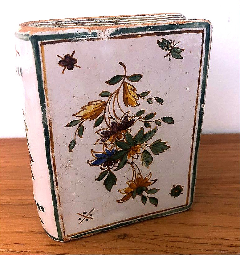 SECOUETTE A PERSONNAGE FAIENCE NEVERS  TROMPE L OEIL -photo-2