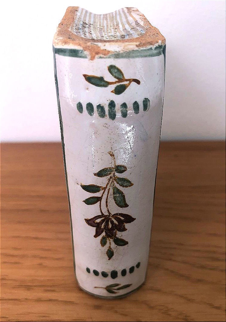 SECOUETTE A PERSONNAGE FAIENCE NEVERS  TROMPE L OEIL -photo-3
