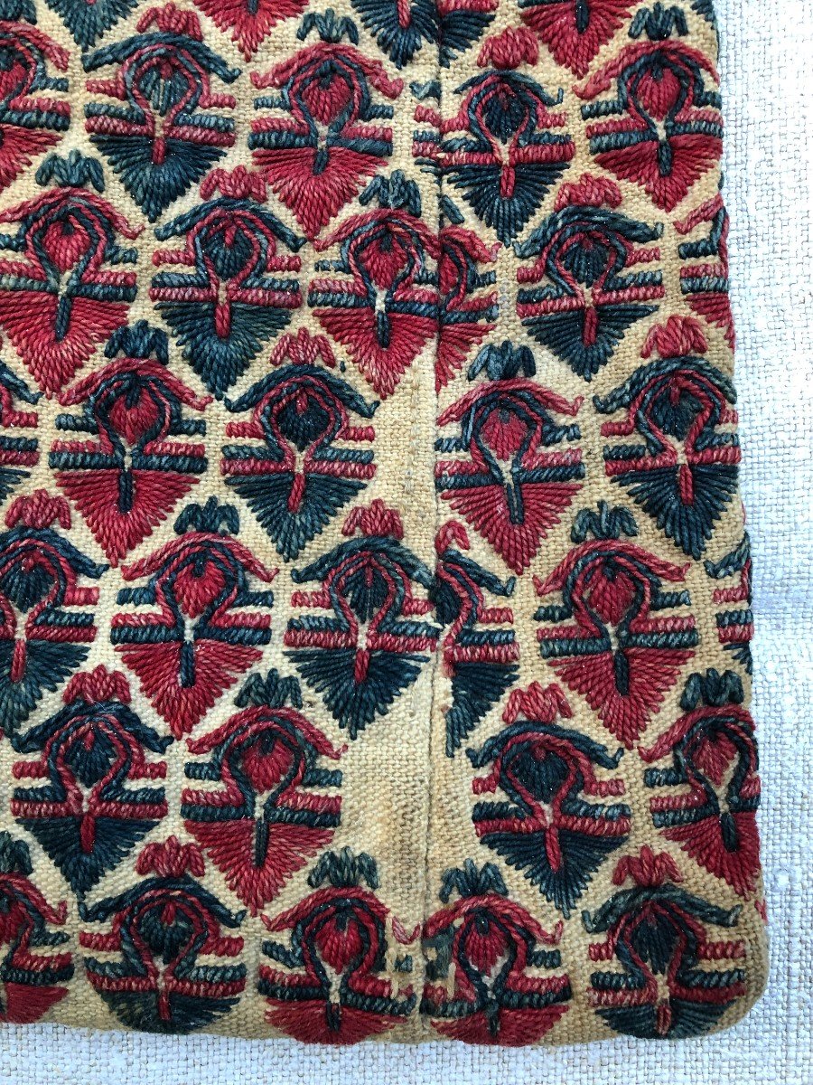 Old Textile Fabric Reticule Purse Bag Embroidered Linen Ankh And Nekhbet Egypt XVIIIth Century-photo-3