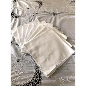 Table Service Embroidered Tablecloth And 8 Napkins XXth Century