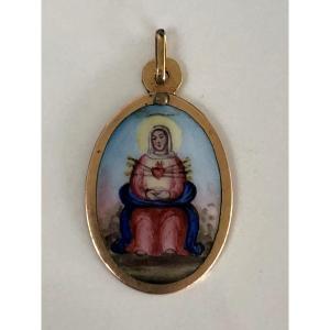 MEDAILLE PENDENTIF RELIGIEUSE RELIGIEUX  EN OR ET PORCELAINE VIERGE MARIE PEINTE MATER DOLORASO