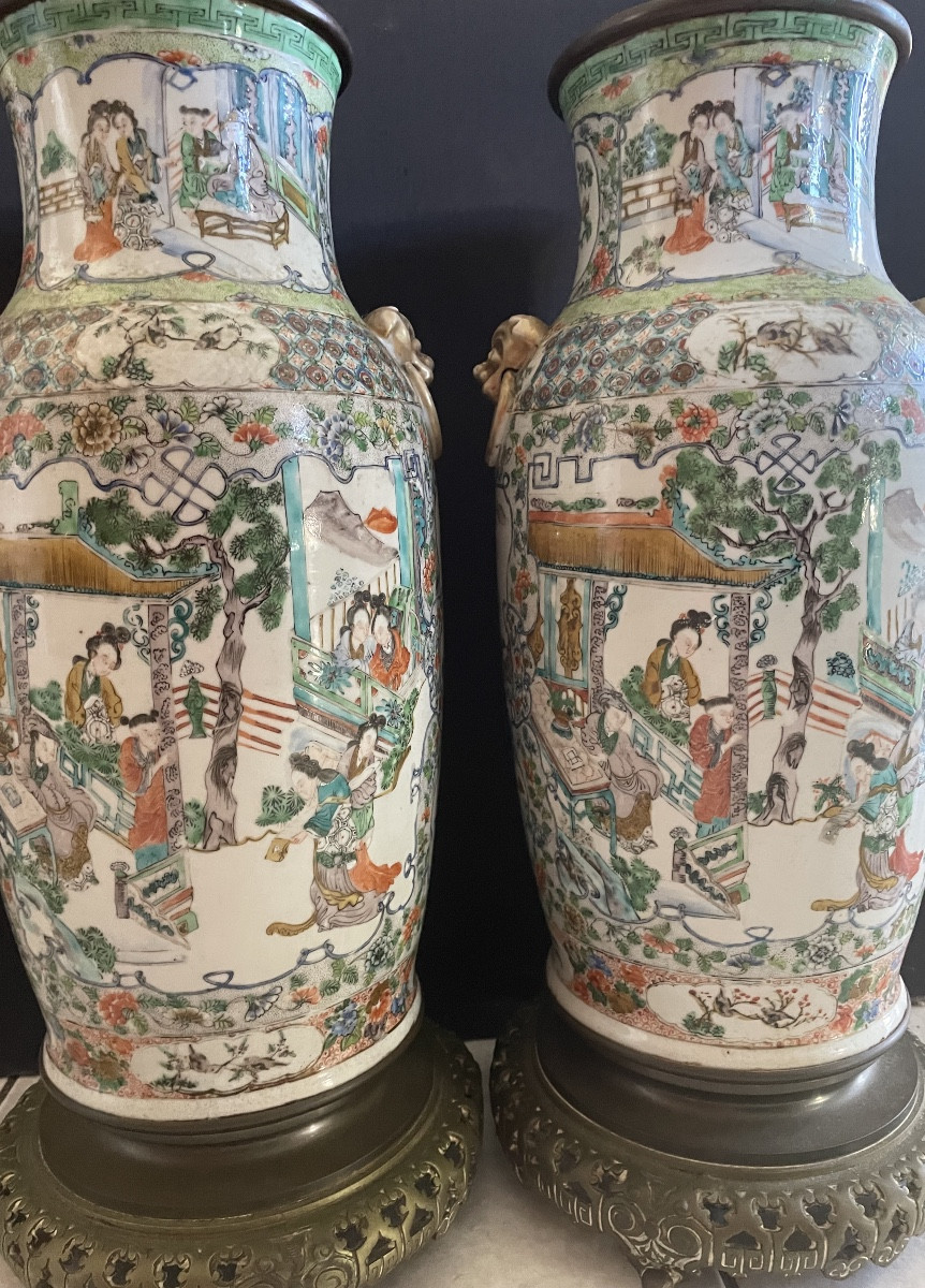 Paire de vases en porcelaine de chine. 19ème siecle