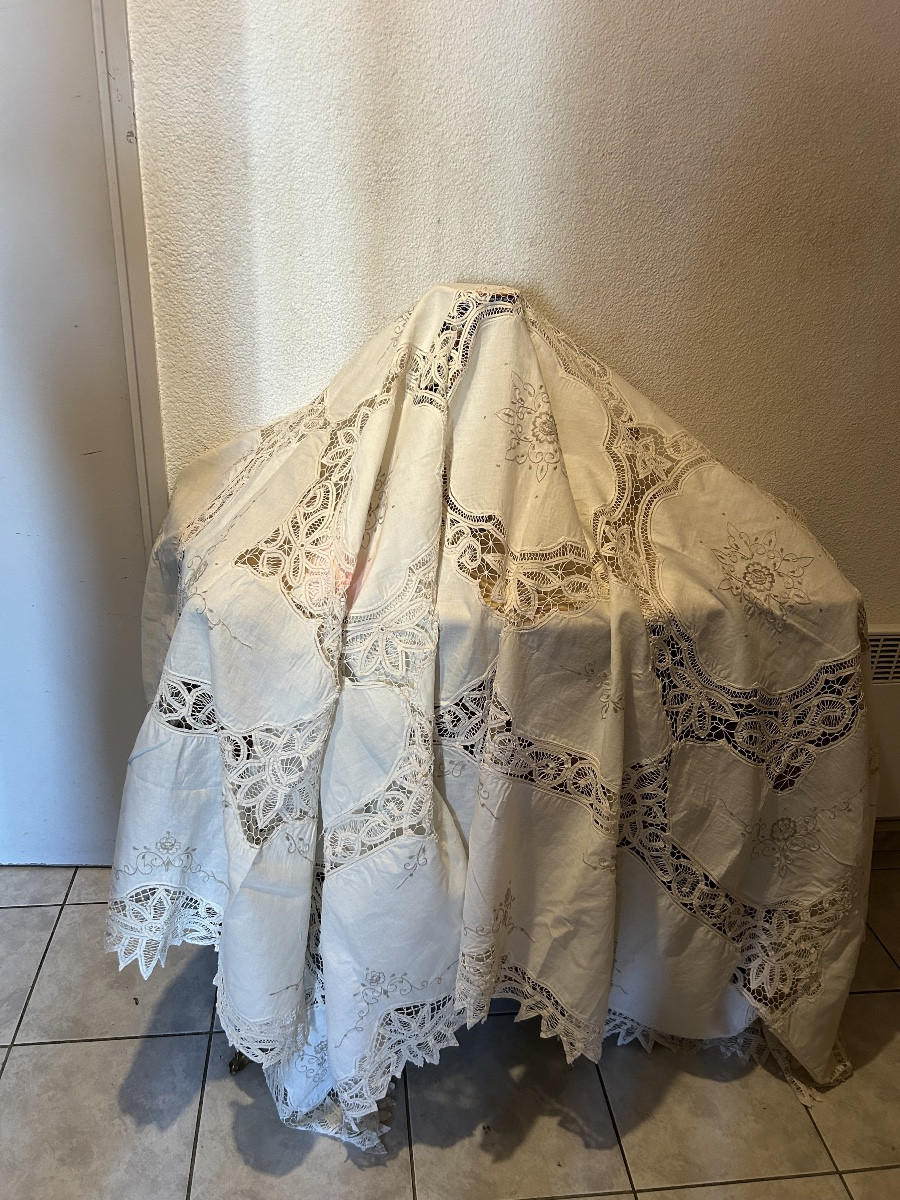 Nappe fine faite à la main