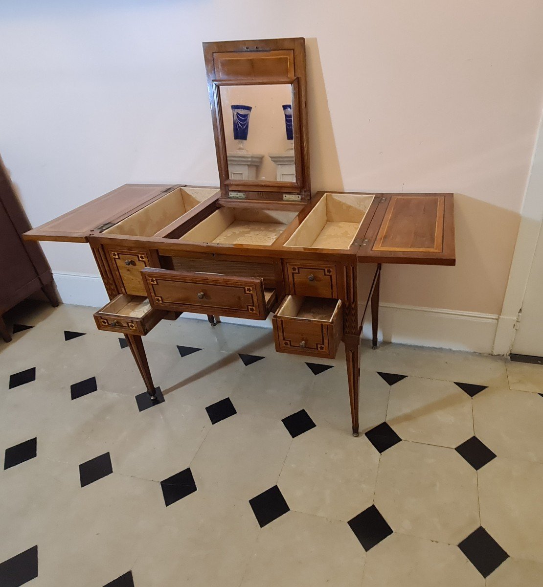 Lady's Dressing Table In Marquetry - Louis XVI Period --photo-3