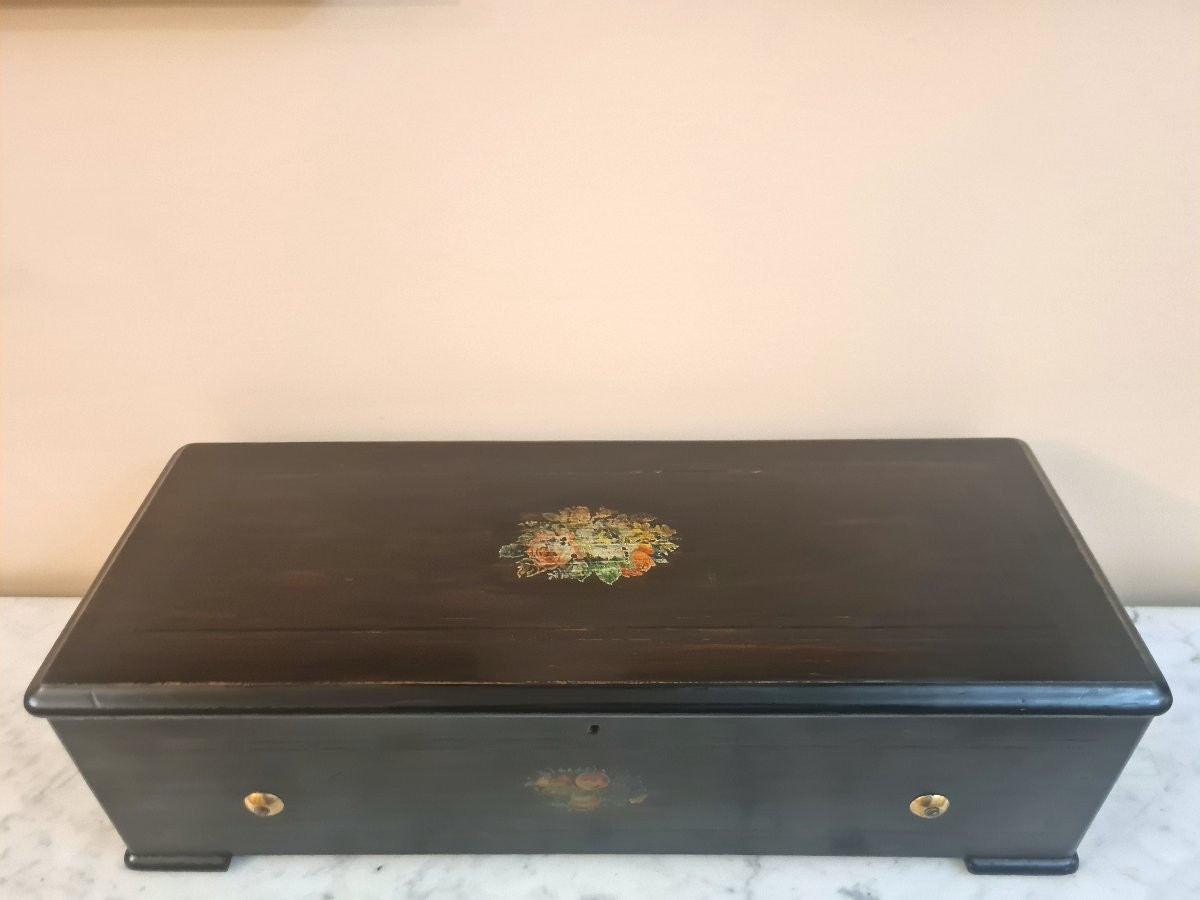 Music Box Painted In Trompe-l'oeil Of Wood And Flowers. Napoleon III Period, Circa 1860 .works.-photo-4
