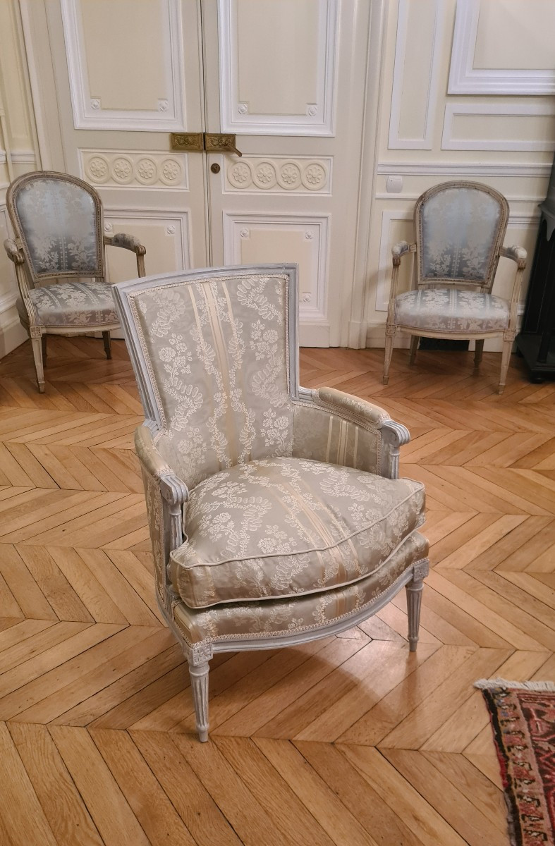 Bergère estampillée DUPAIN (recu Maitre en 1772) en bois sculpté et laqué - Epoque Louis XVI-photo-2
