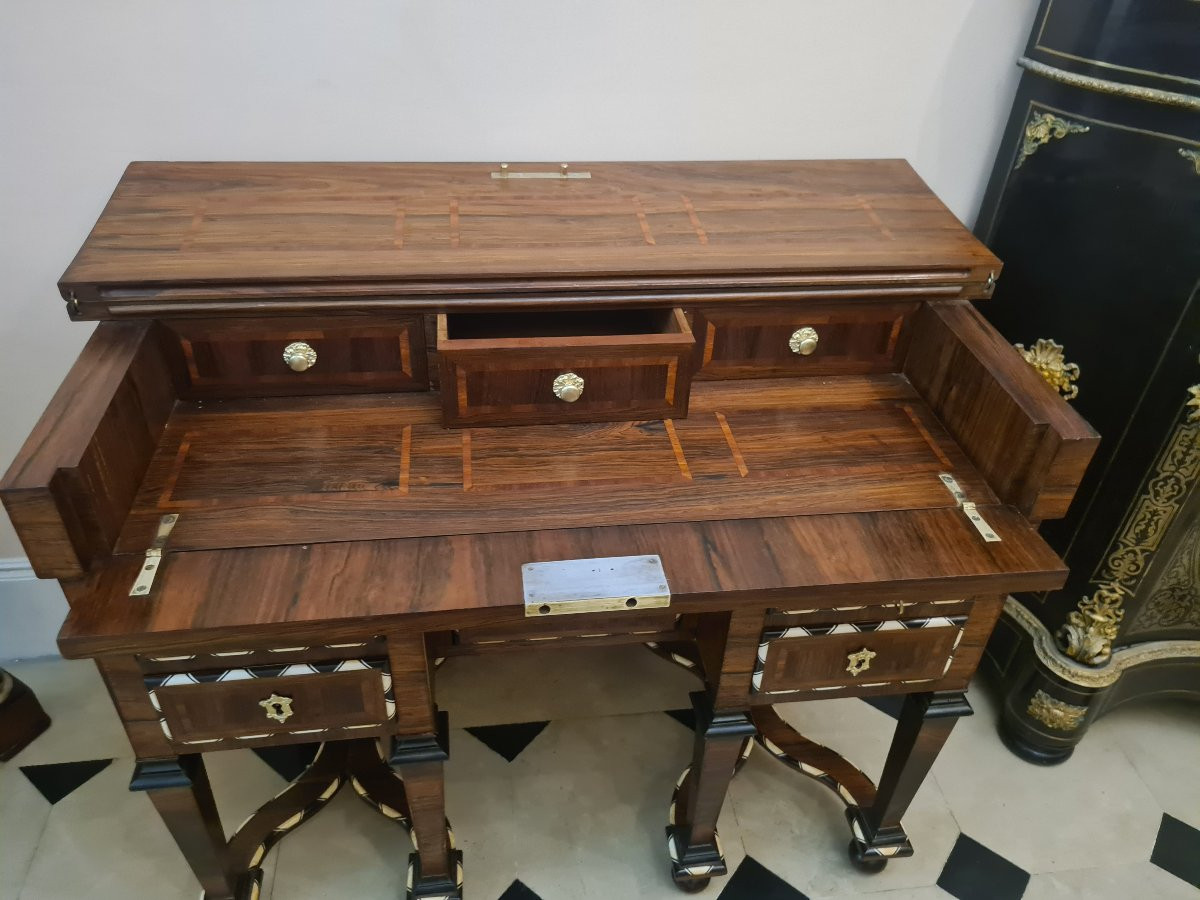 Bureau Mazarin , plateau brisé. Travail dans le goût du XVIIe, de style Louis XIV , fin XIXème-photo-1