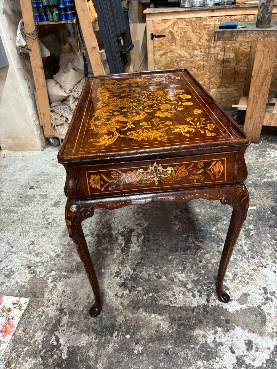 Table de milieu ,Hollande fin XVIIIème, riche marqueterie de rinceaux feuillagés et fleuris-photo-8