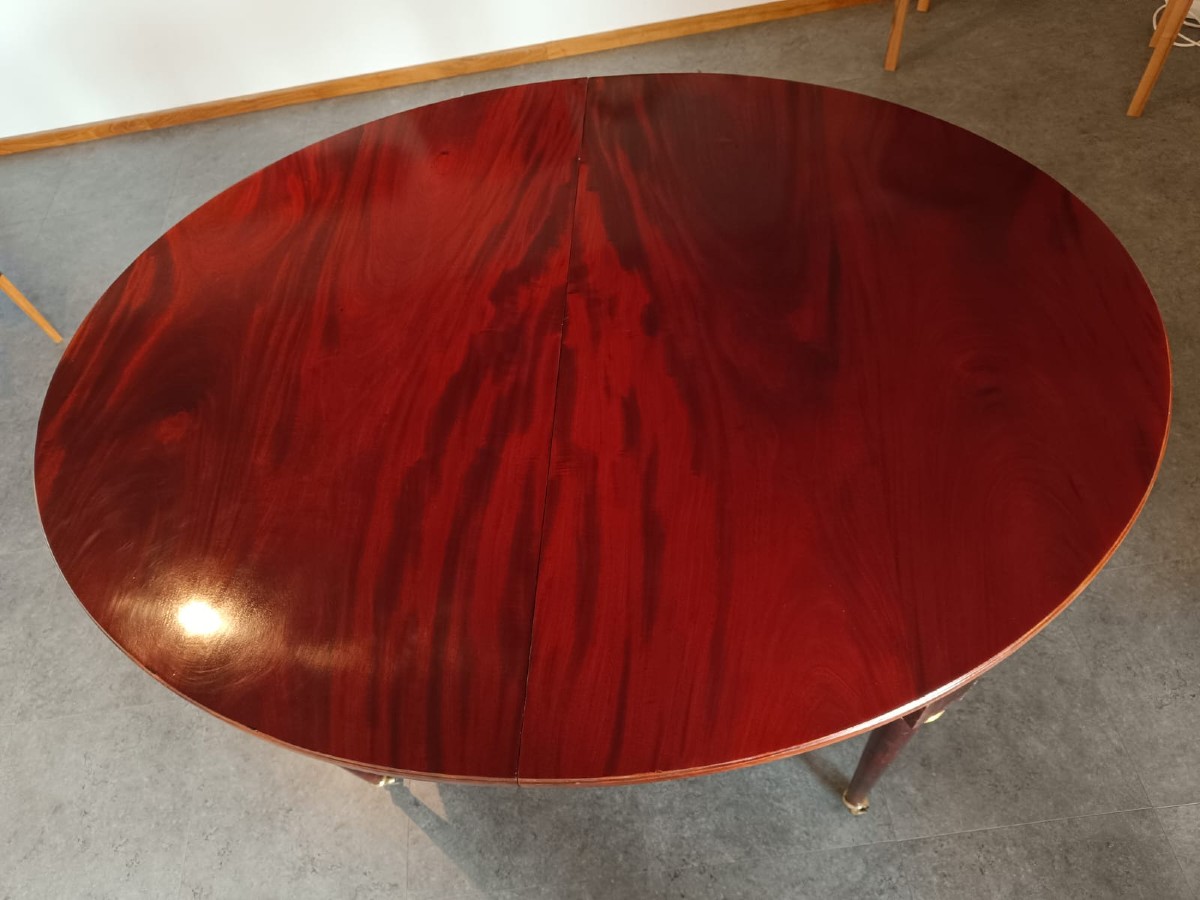 Table de salle à manger en acajou Époque Restauration, vers 1820. -photo-4