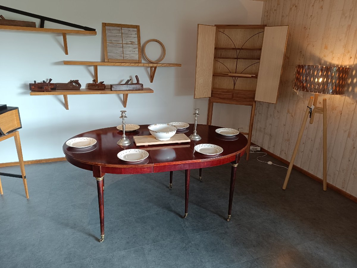 Table de salle à manger en acajou Époque Restauration, vers 1820. -photo-1