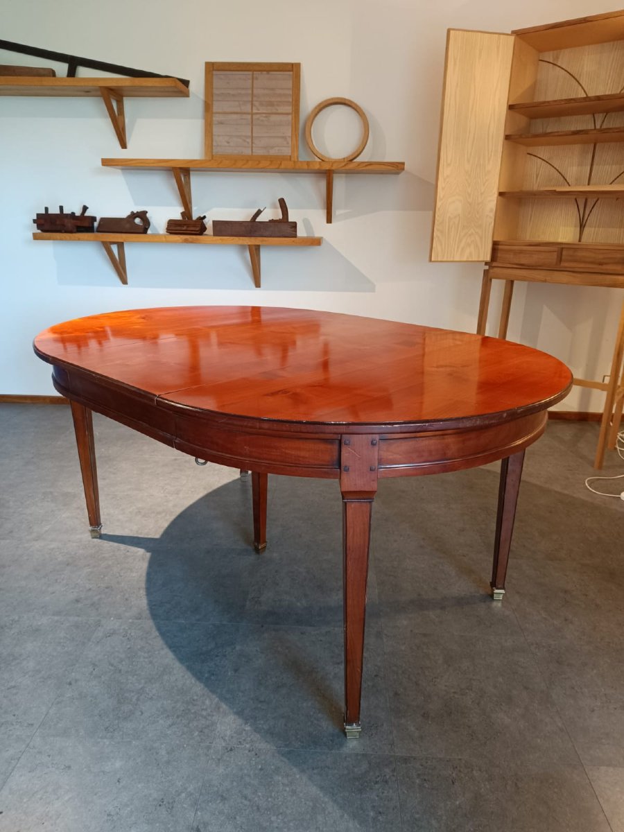 Table de salle à manger en bois exotique , teinté acajou . Première moitié du XXème siècle -photo-4