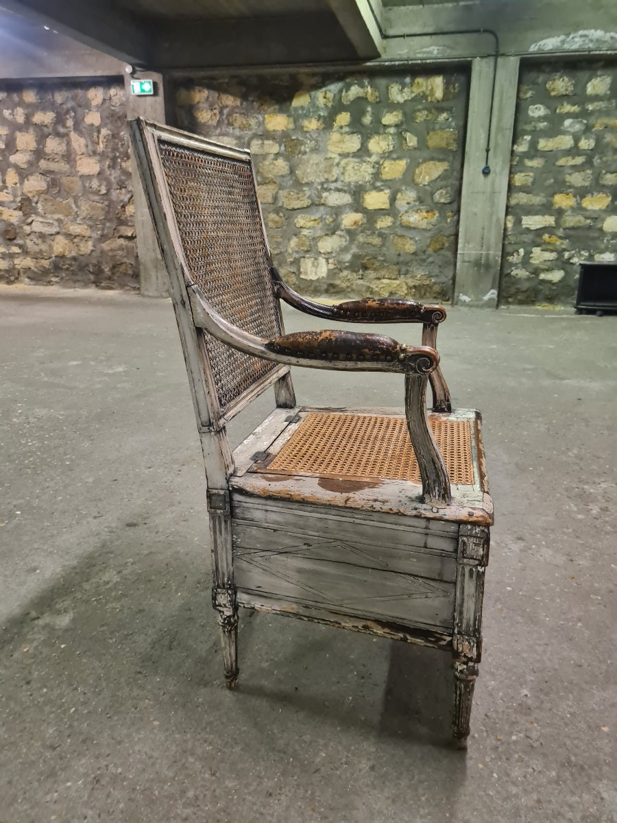 Siège ou fauteuil de commodité d’époque Louis XVI en laque . Vers 1780. -photo-4