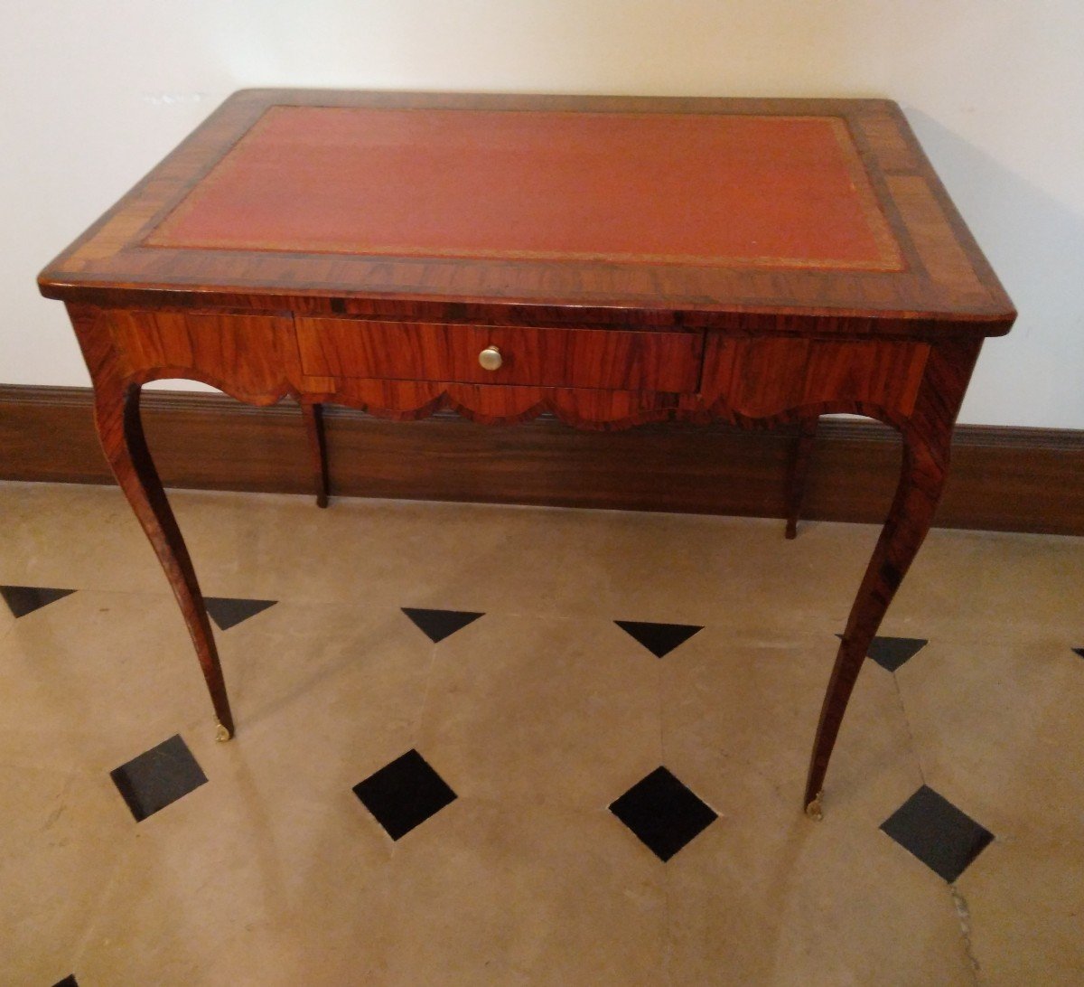 Table Volante Rectangulaire Formant Petit Bureau Plat , Milieu XVIII, époque Louis XV. -photo-4