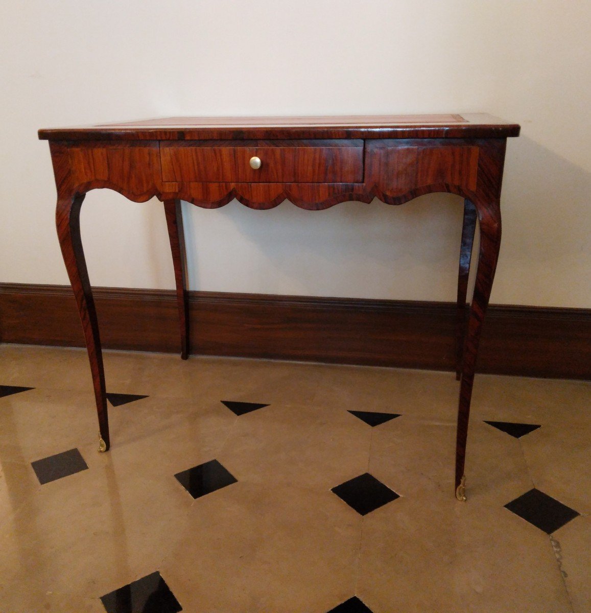 Table Volante Rectangulaire Formant Petit Bureau Plat , Milieu XVIII, époque Louis XV. -photo-1