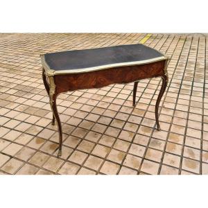 bureau plat en placage de bois de violette époque Louis XV, circa 1750