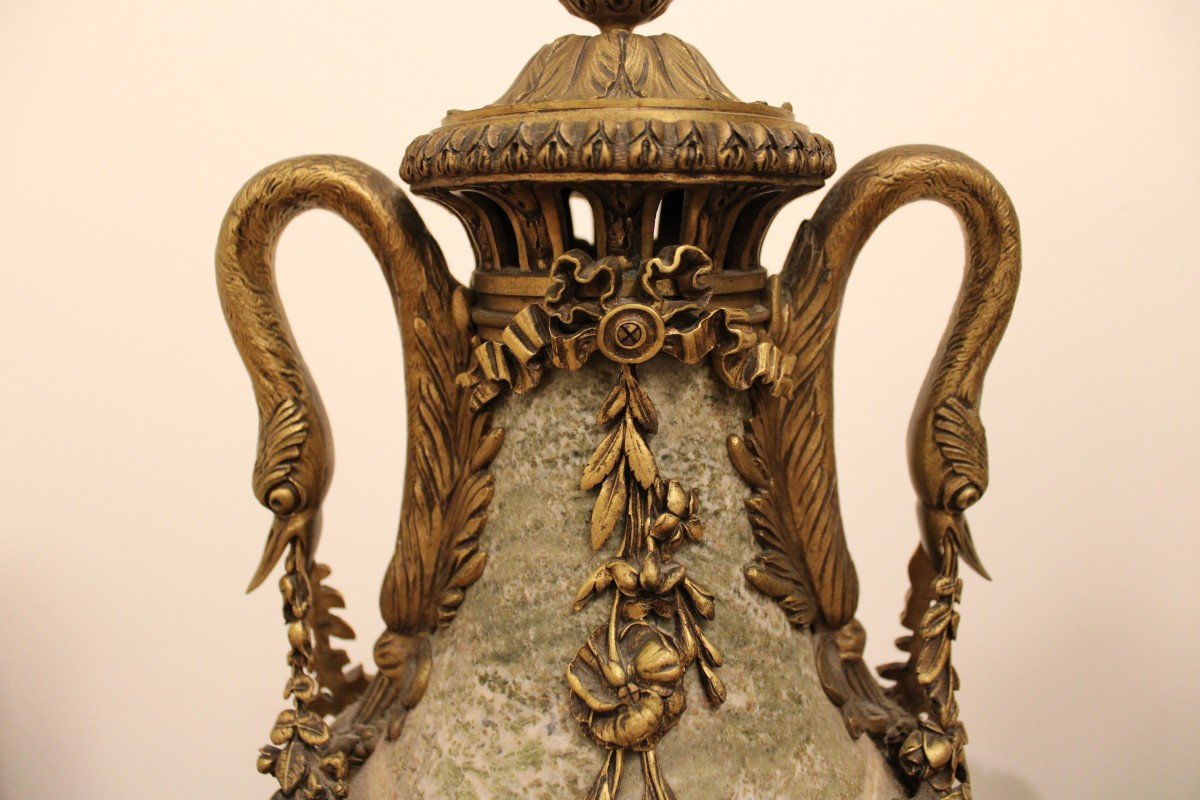 Pair Of Bronze And Marble Vases, Louis XVI Style. French, 19th Century-photo-3