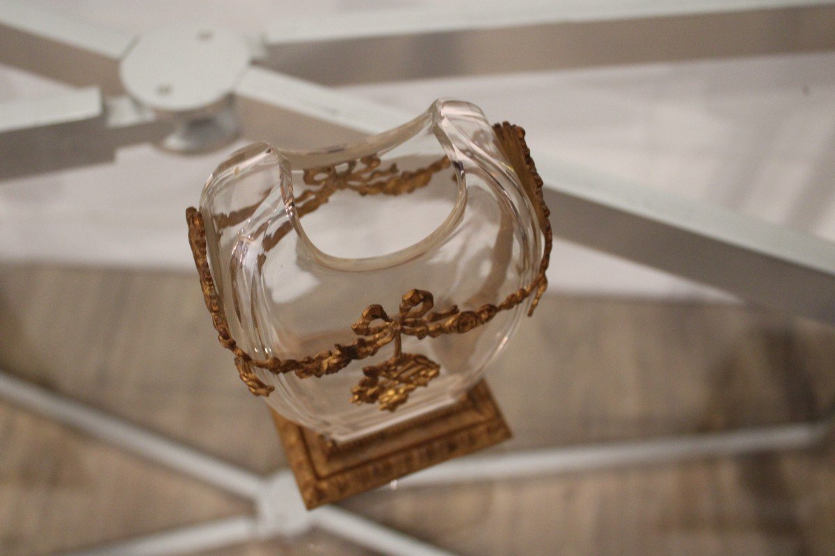 Louis 16 Style Vase, In Glass And Golden Metal-photo-7