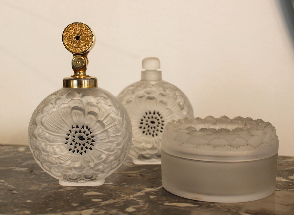 Lalique Set, "dahlia" Model