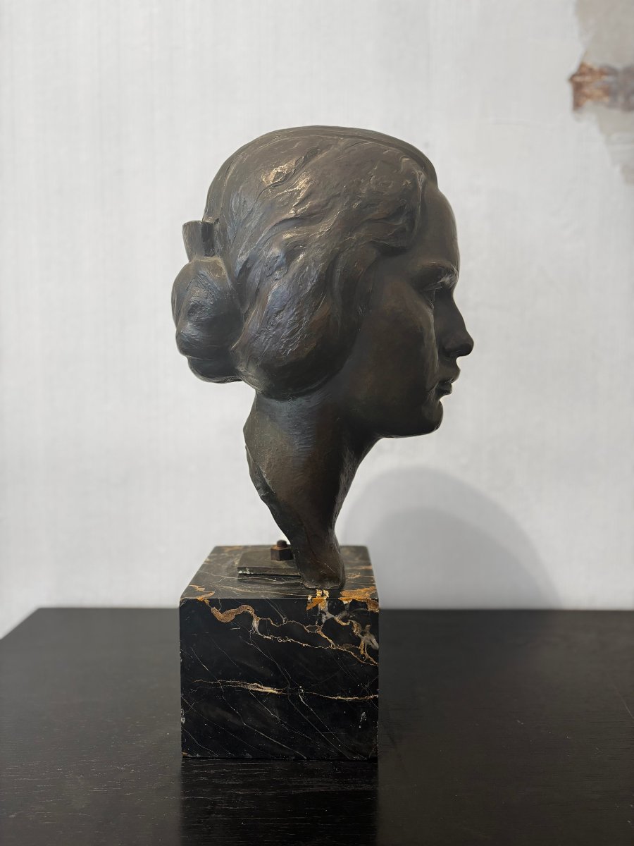 Bronze Portrait Of A Woman By Pierre Fournier Des Corats, Cast By Valsuani-photo-3