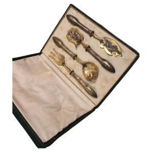 Set Of 4 Old Cutlery In Their Box