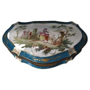 Sevres - Boîte En Porcelaine  Peinte